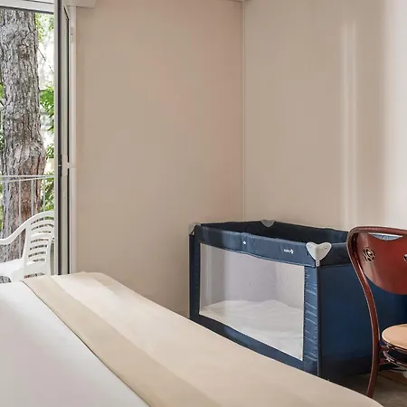 Falco Hotel 3*